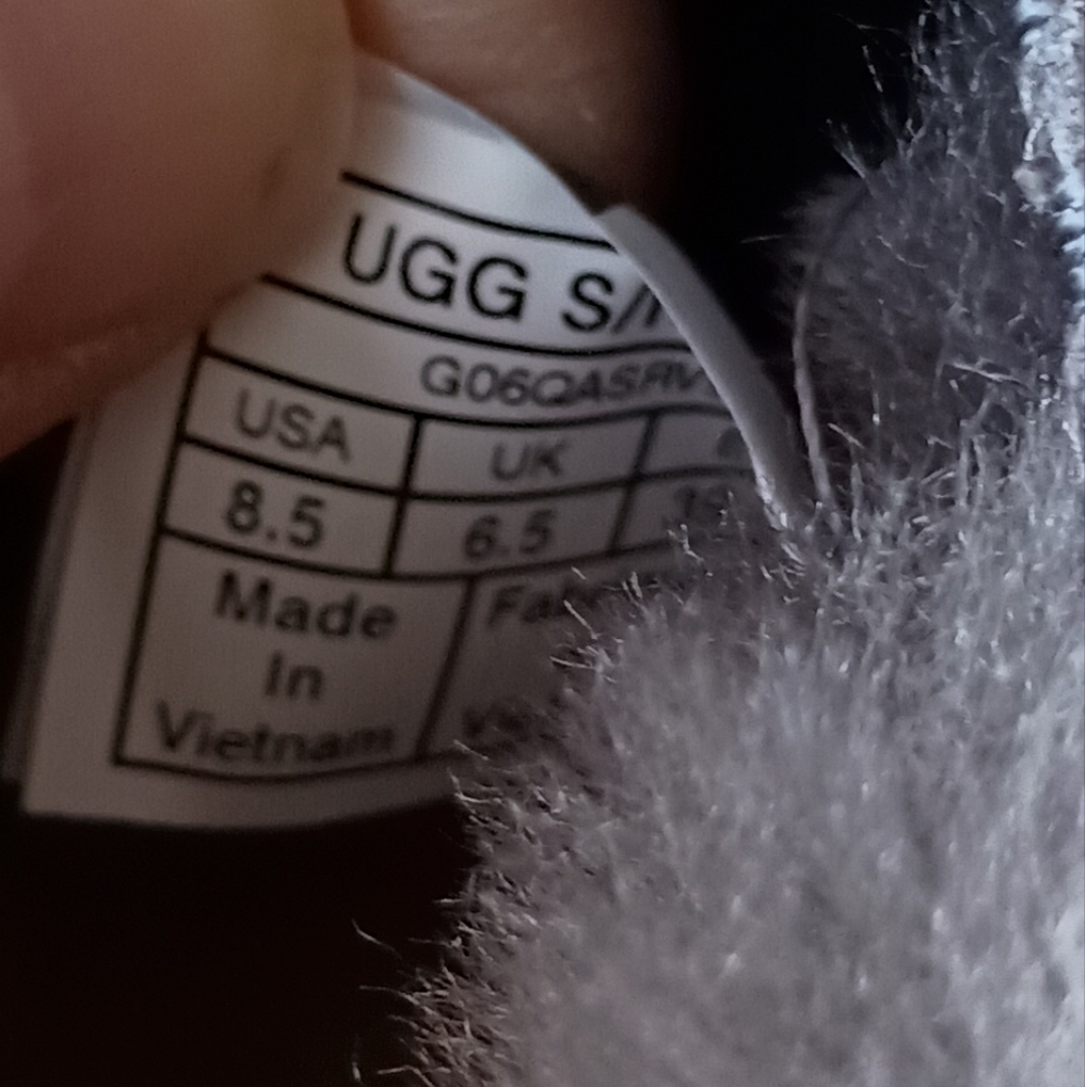 NWOT UGG Mckay Grey Gray Suede Sheepskin Ankle Boots Booties Shoe_8.5 - Picture 6 of 6